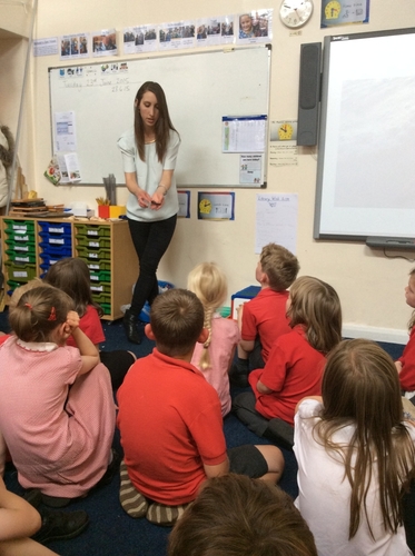 Anna-Marie Linnell teaching   the 'Science at the Seaside' project  at Danbury Primary School.